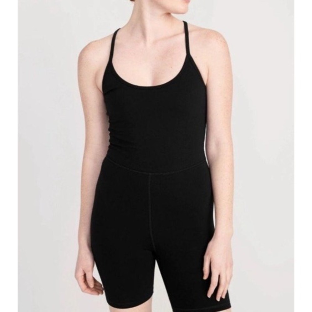 Old Navy Active Black Short tank Bodysuit Women Size M Powder Soft Stretch